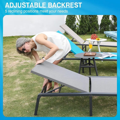 2 Foldable Patio Lounge Chairs